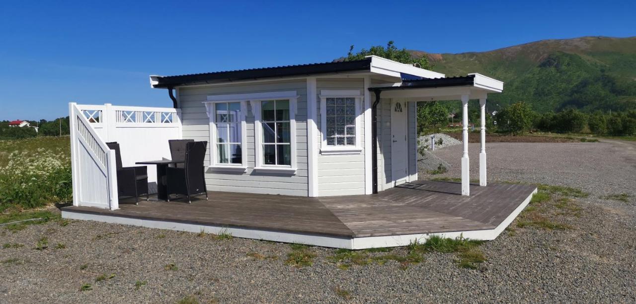 Oppmyre * Myre (Nordland)
